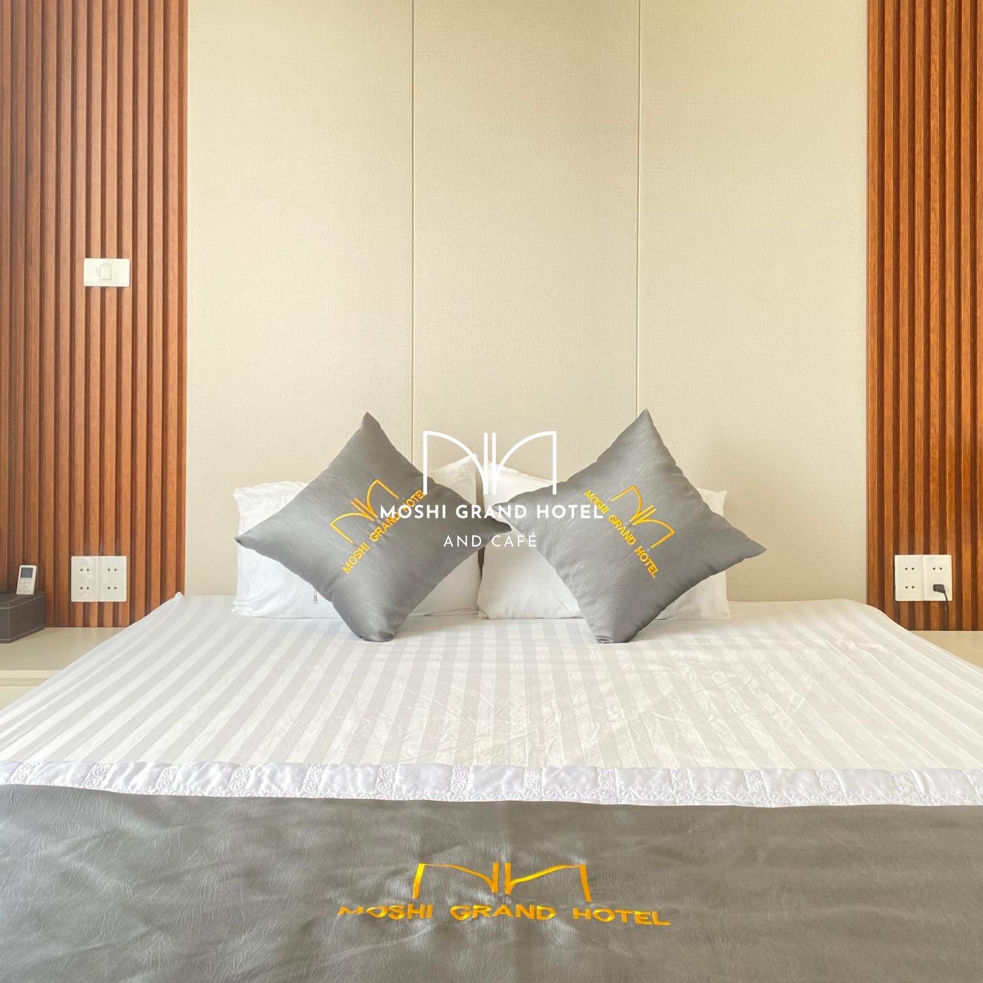 Moshi Grand Hotel Sam Son Exterior photo